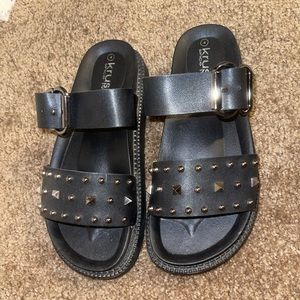 Black trendy sandals